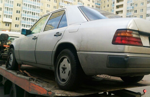 эвакуация автомобиля mercedes benz